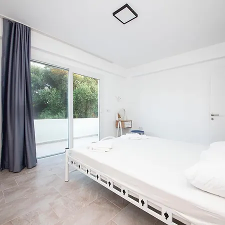 Colorful Villa Close To The Shore With A Pleasant Backyard And Terrace In Bodrum Villa Bitez