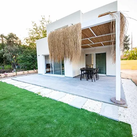 Colorful Villa Close To The Shore With A Pleasant Backyard And Terrace In Bodrum Bitez